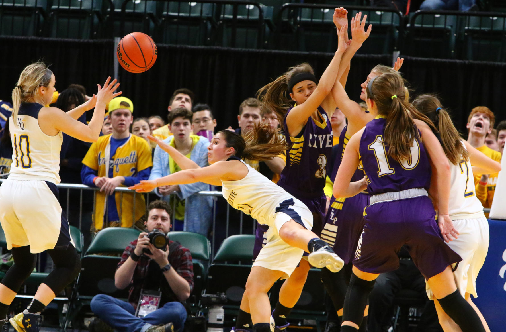 Gallery: Girls Basketball State Finals: Marquette Catholic vs. Vincennes Rivet